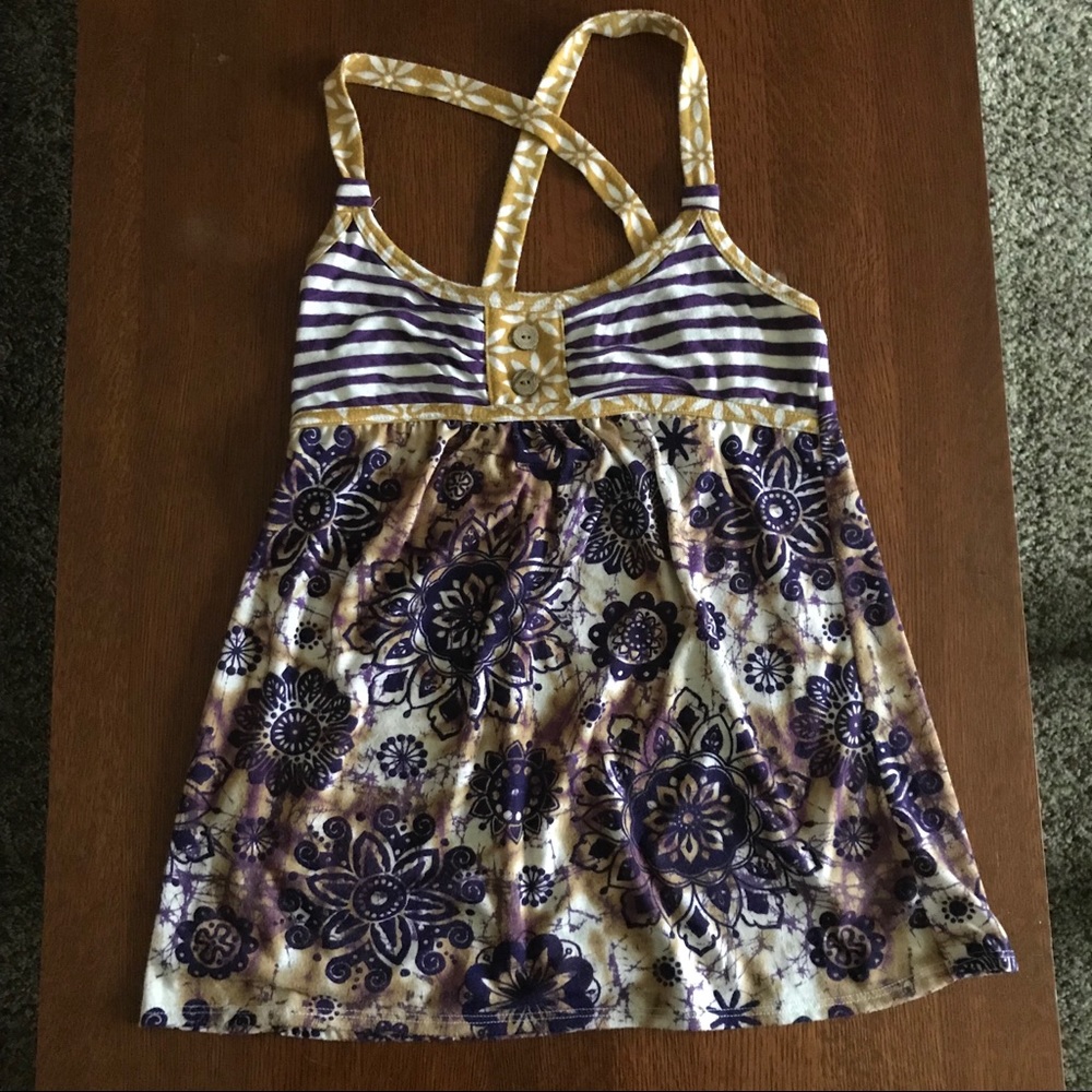 💕 3/$6 Patterned tank top